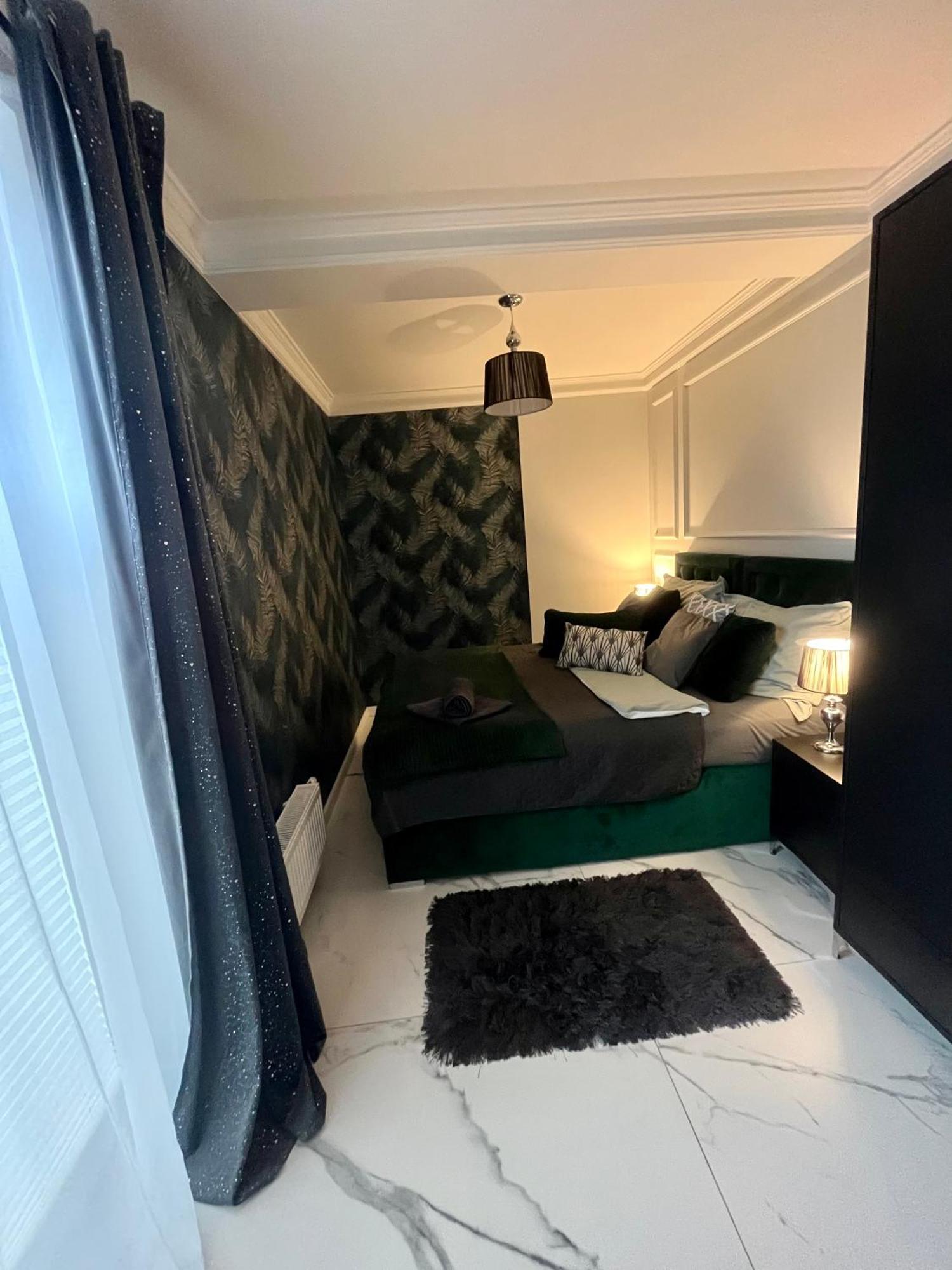 Apartamenty Kielce- Apartament Saphire Przy Zalew Kielecki, Faktura, Parking, Centrum エクステリア 写真